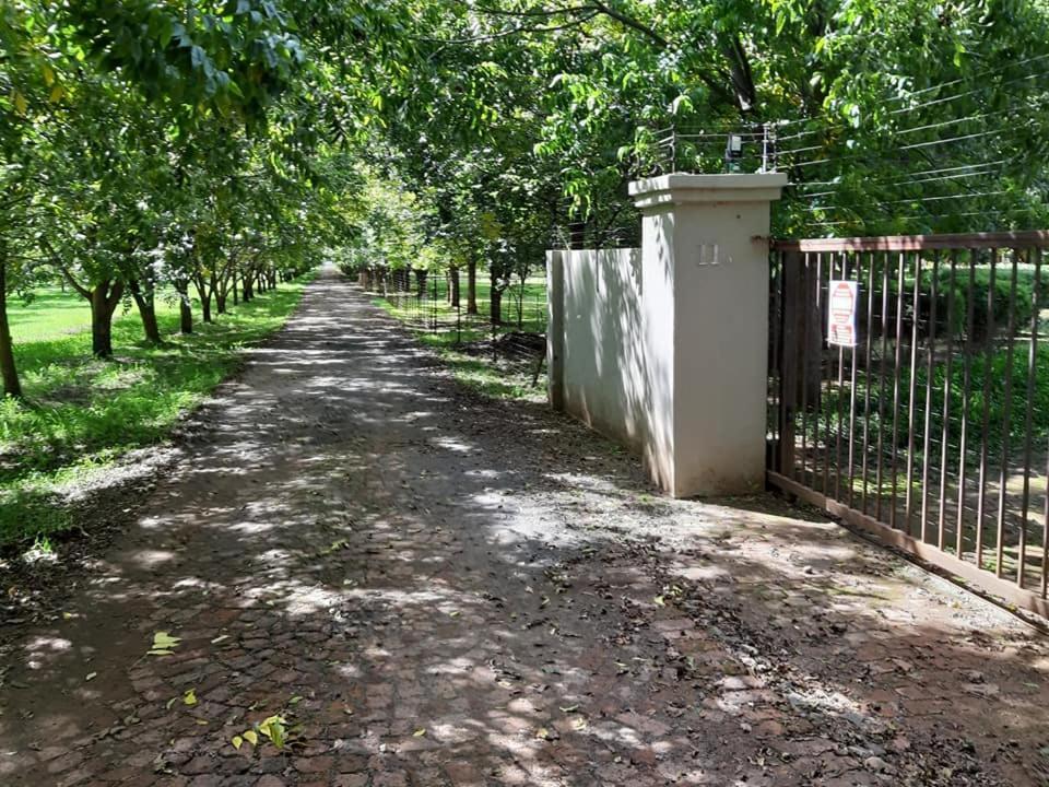 Green Willows Guest House Skeerpoort Exterior photo